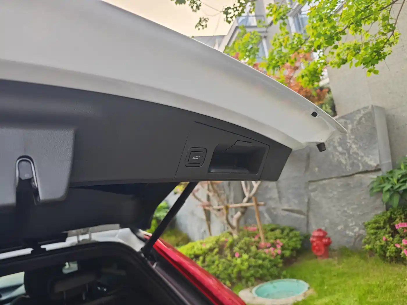 Cadillac XT4 2024 28T 2WD Luxury фото 23