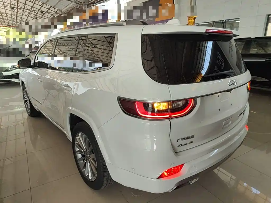 Jeep Grand Commander 2019 2018 2.0T 4WD Royal Edition (China V)