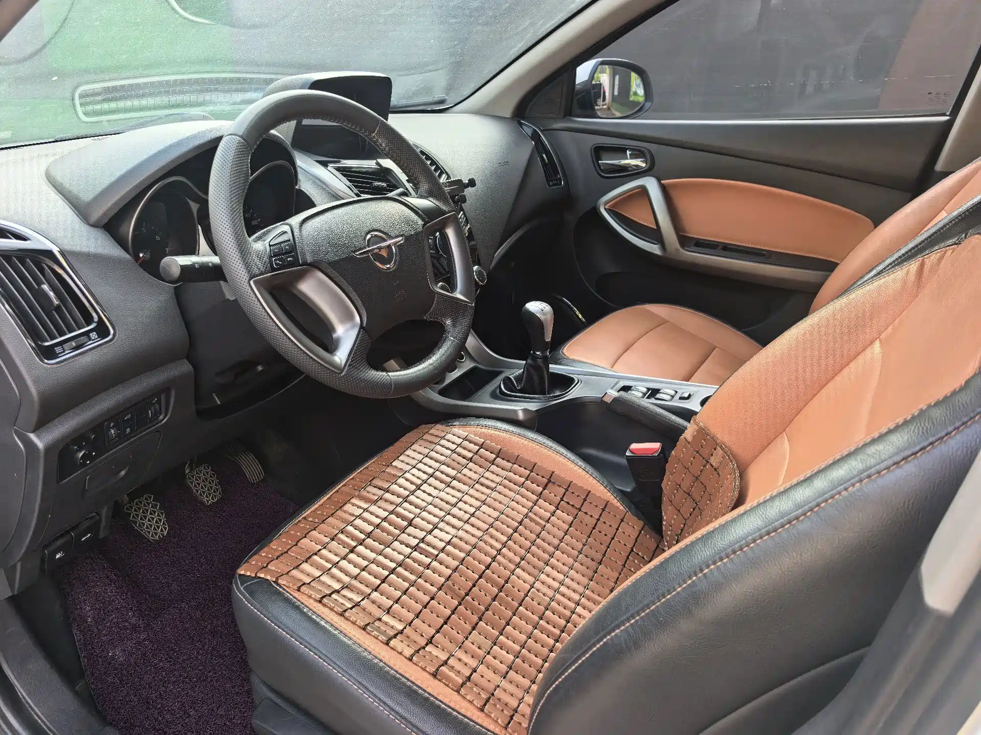 Photo 5 - Haima S5