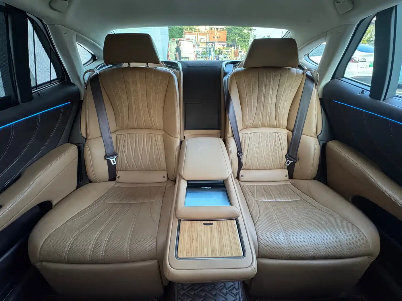 LEXUS LS