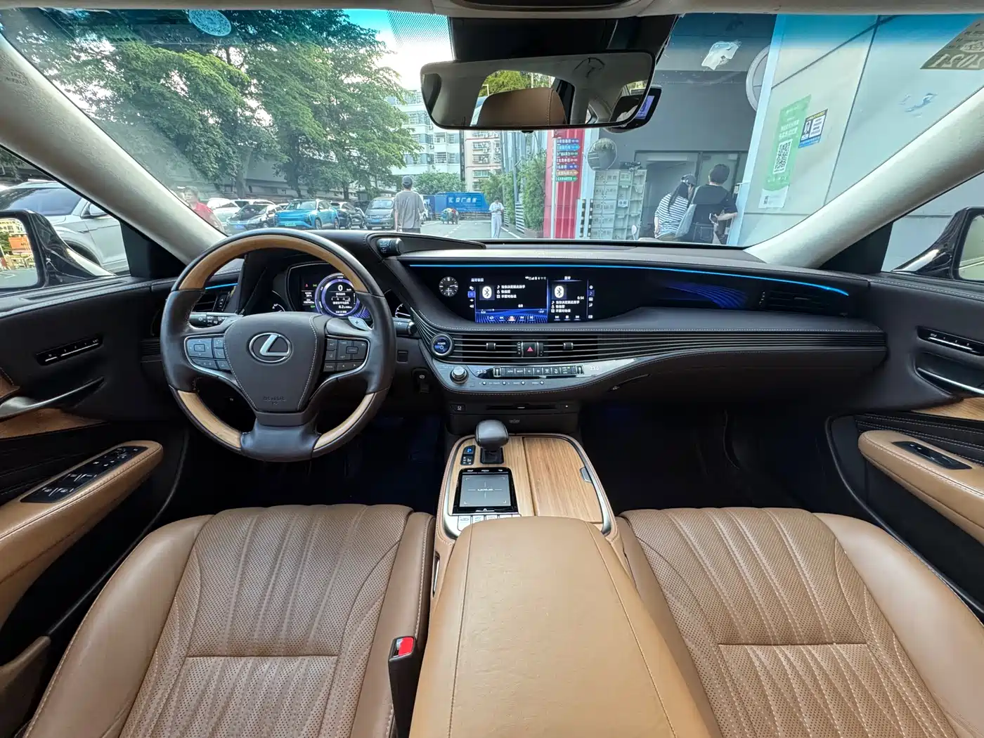 LEXUS LS