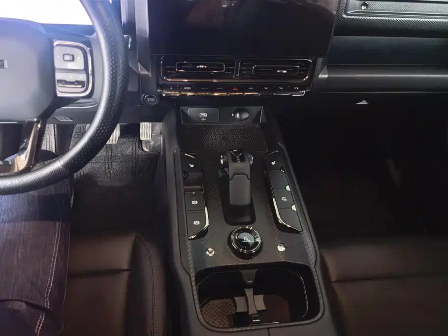 Haval Meng Long NEV 2024 Hi4 145 Pro фото 16