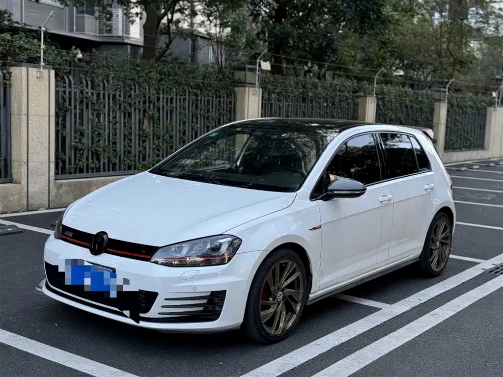 Volkswagen Golf 2016 1.6L Automatic Comfort