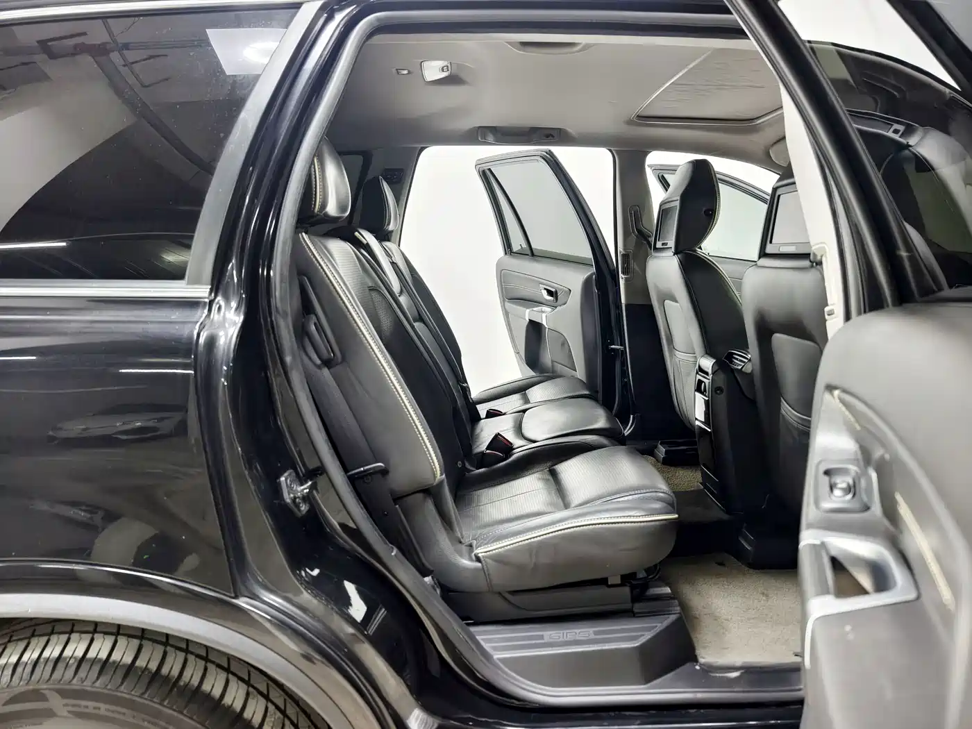 صورة 16 - Volvo XC90