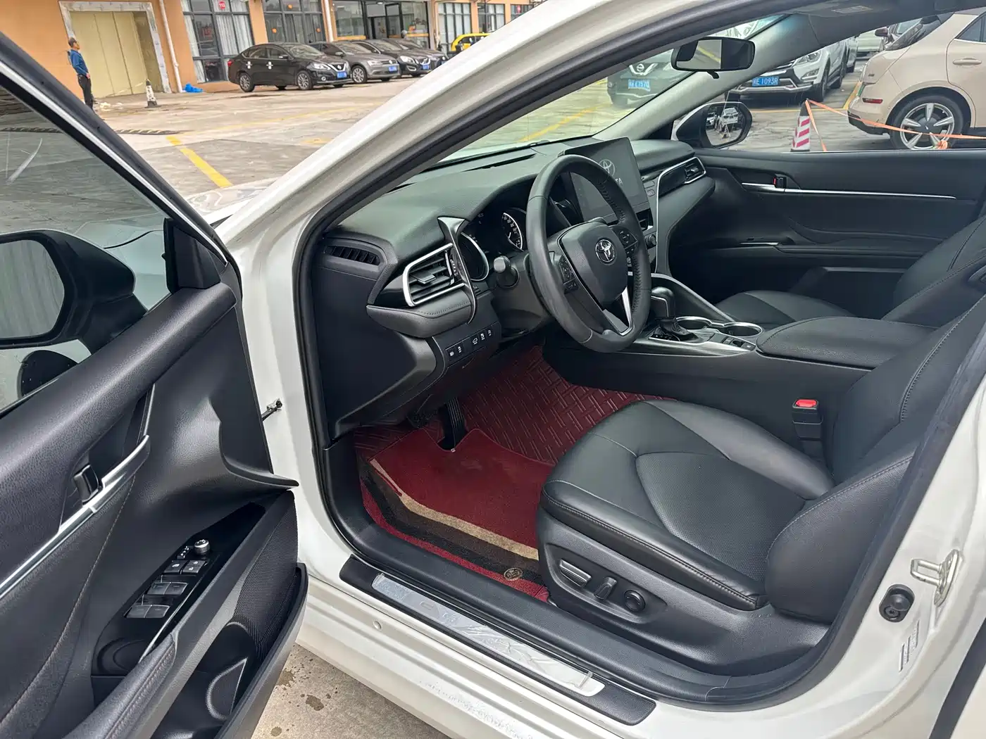 Toyota Camry 2021 2.0G Luxury Edition фото 4