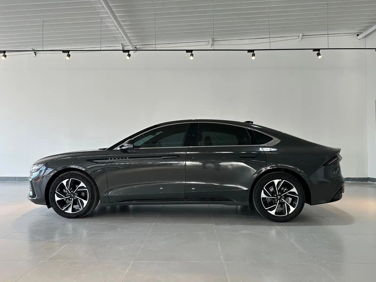 صورة 4 - Lincoln Z