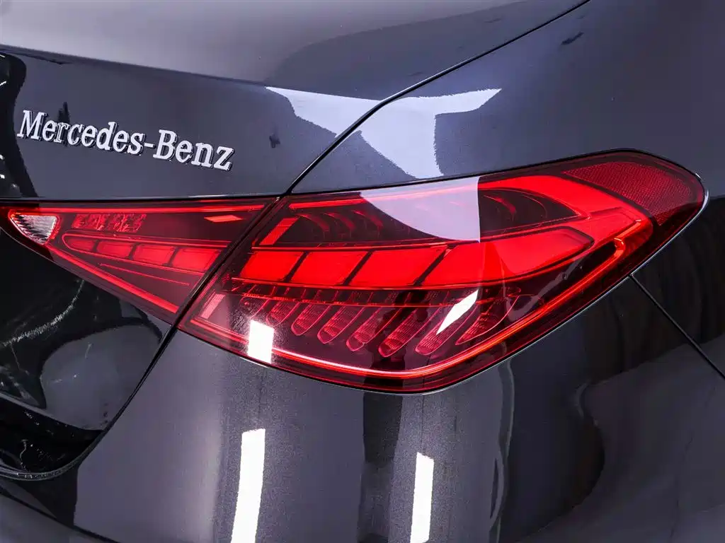 MERCEDES-BENZ CLASS C