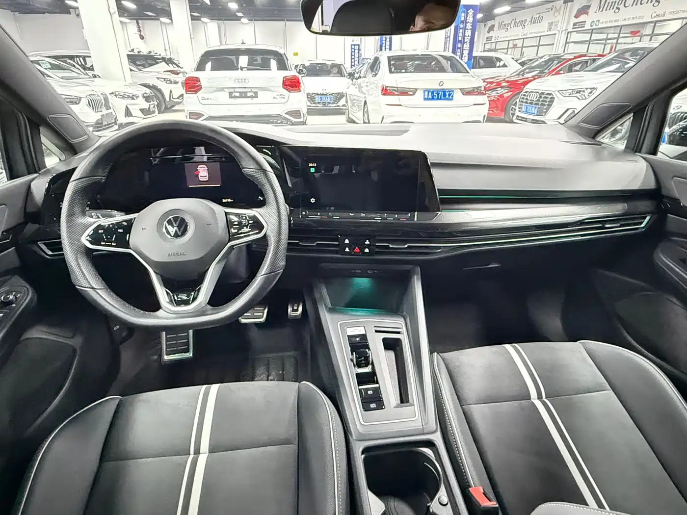 Volkswagen Golf 2021 280TSI DSG R-Line фото 19