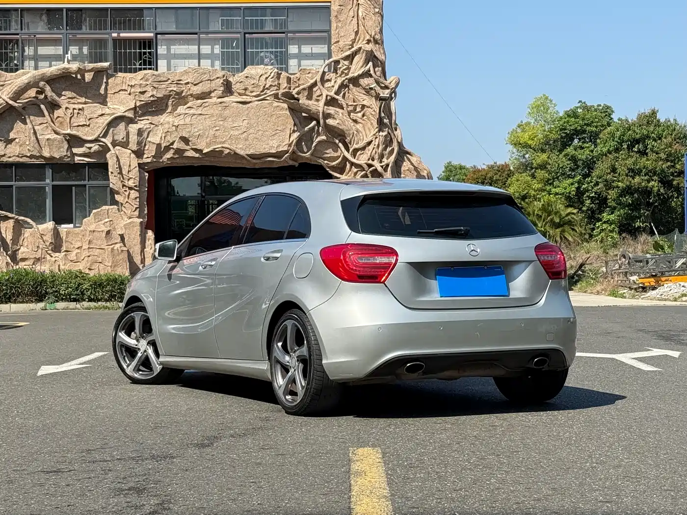 Mercedes-Benz A-Class (Import) 2013 A 200 Urban фото 4