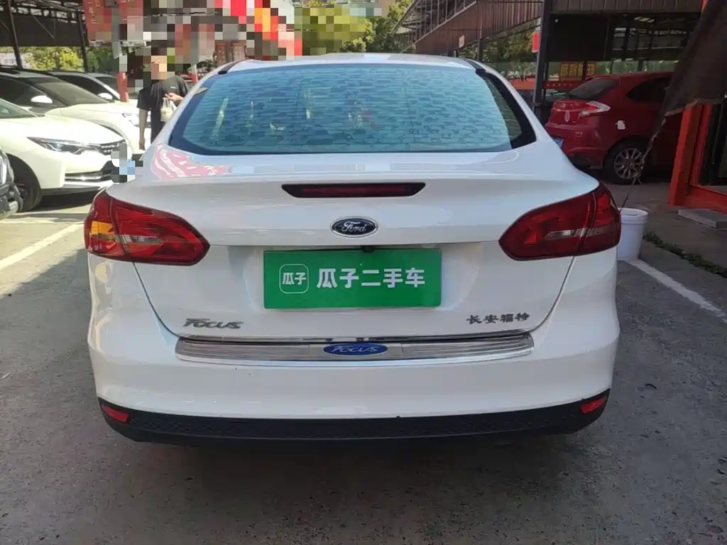 Фото 6 - Ford Focus