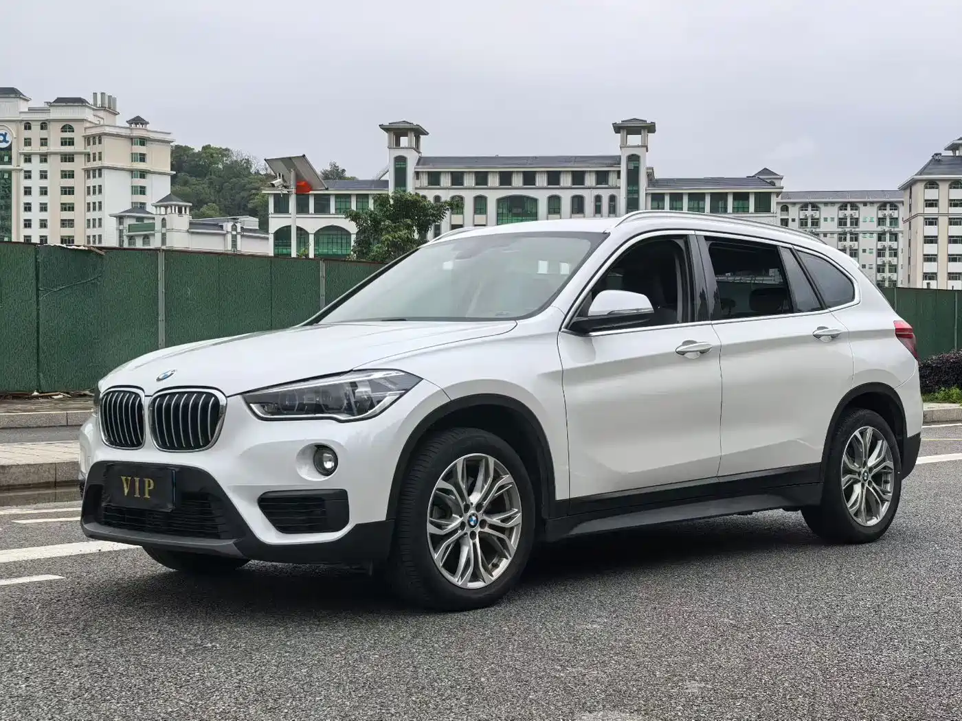 BMW X1 2018 sDrive20Li Leading Model фото 3