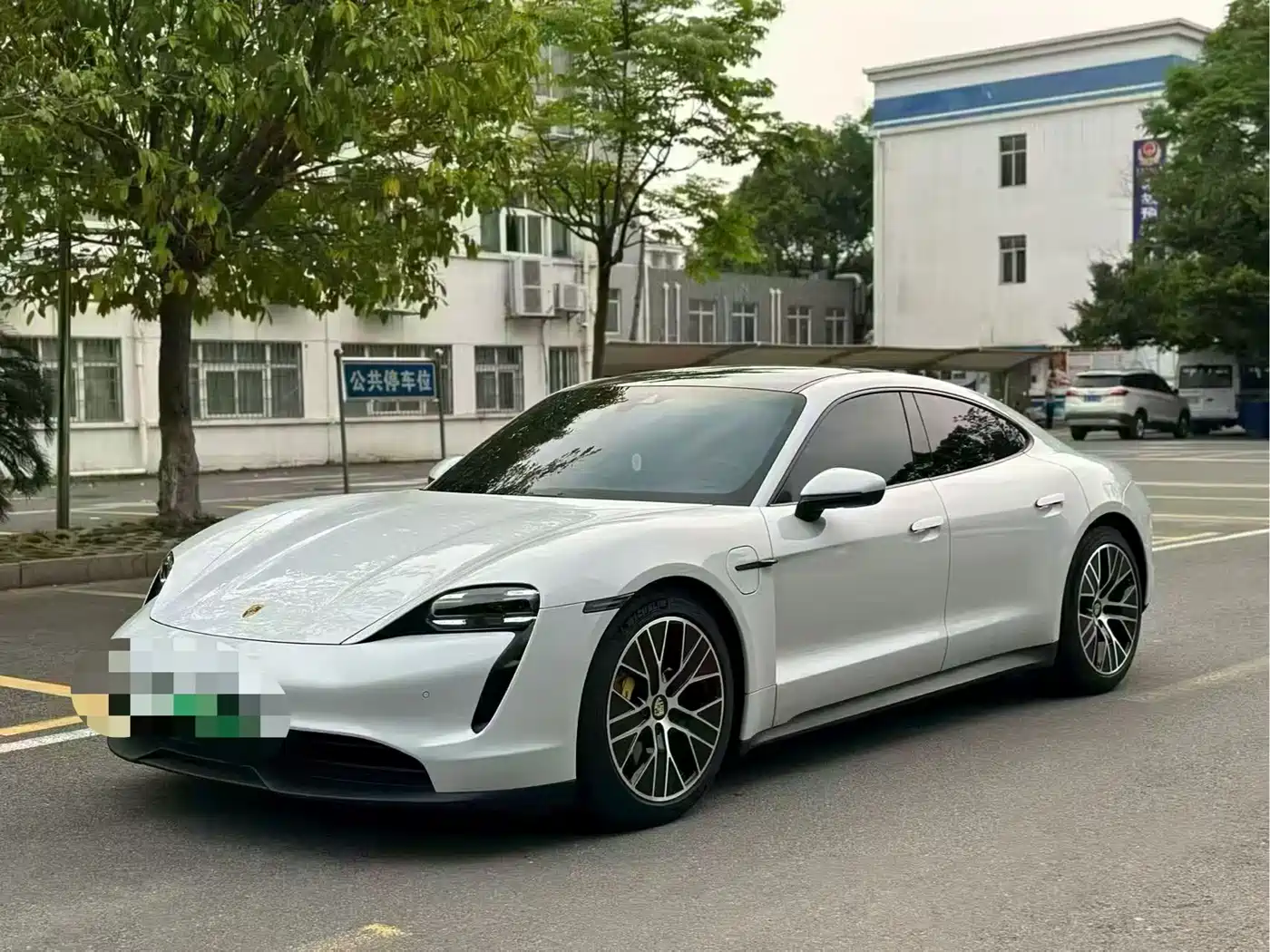 Porsche Taycan 2020 Taycan фото 10