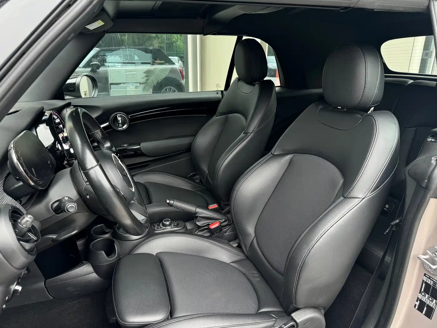 MINI 2022 1.5T COOPER CABRIO Classic фото 9