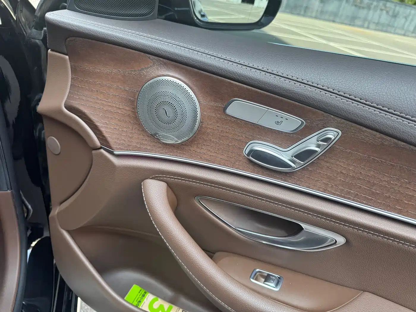 Mercedes-Benz E-Class 2022 Second Facelift E 300 L Luxury фото 12