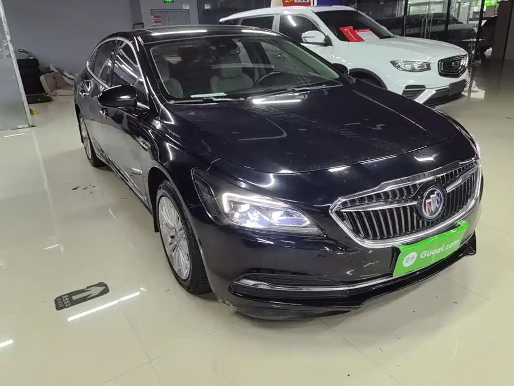 Фото 4 - Buick LaCrosse