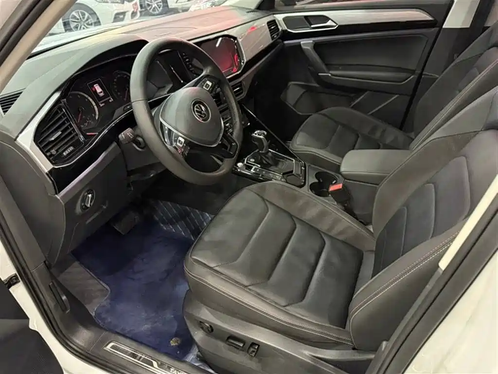 Volkswagen Tayron 2021 330TSI 2WD Luxury Smart Connect Edition фото 7