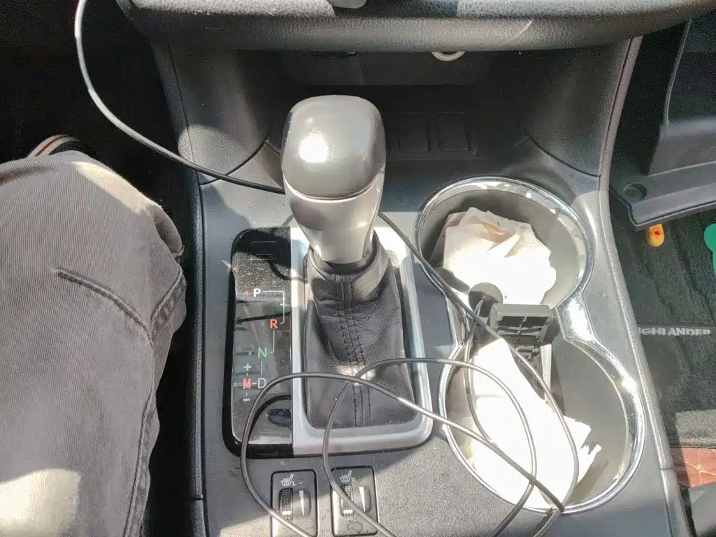 Фото 15 - Toyota Highlander