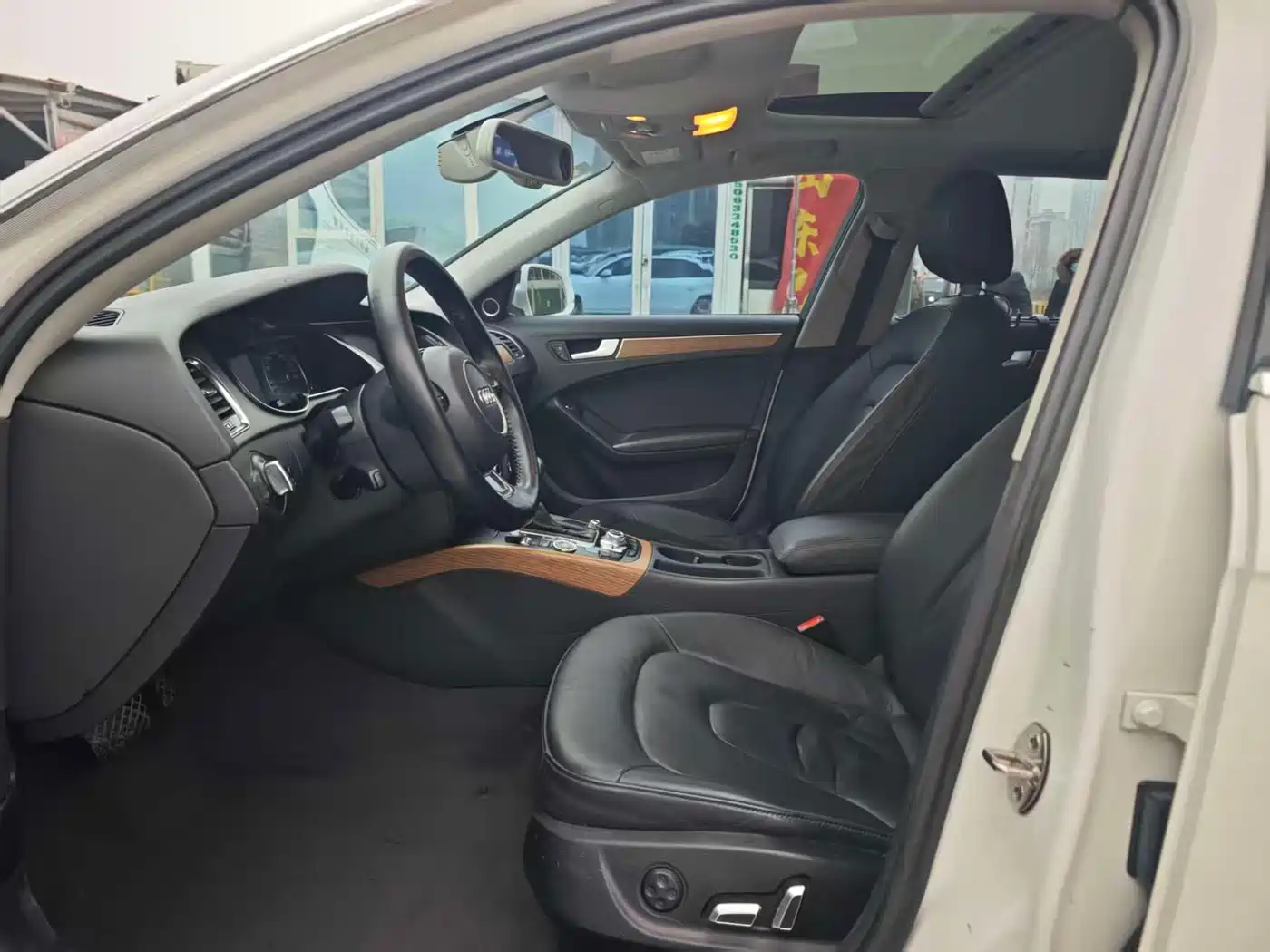 Audi A4L 2016 35 TFSI Heritage Edition S line Luxury фото 6