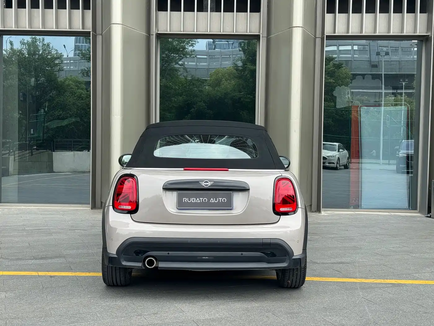MINI 2022 1.5T COOPER CABRIO Classic фото 7