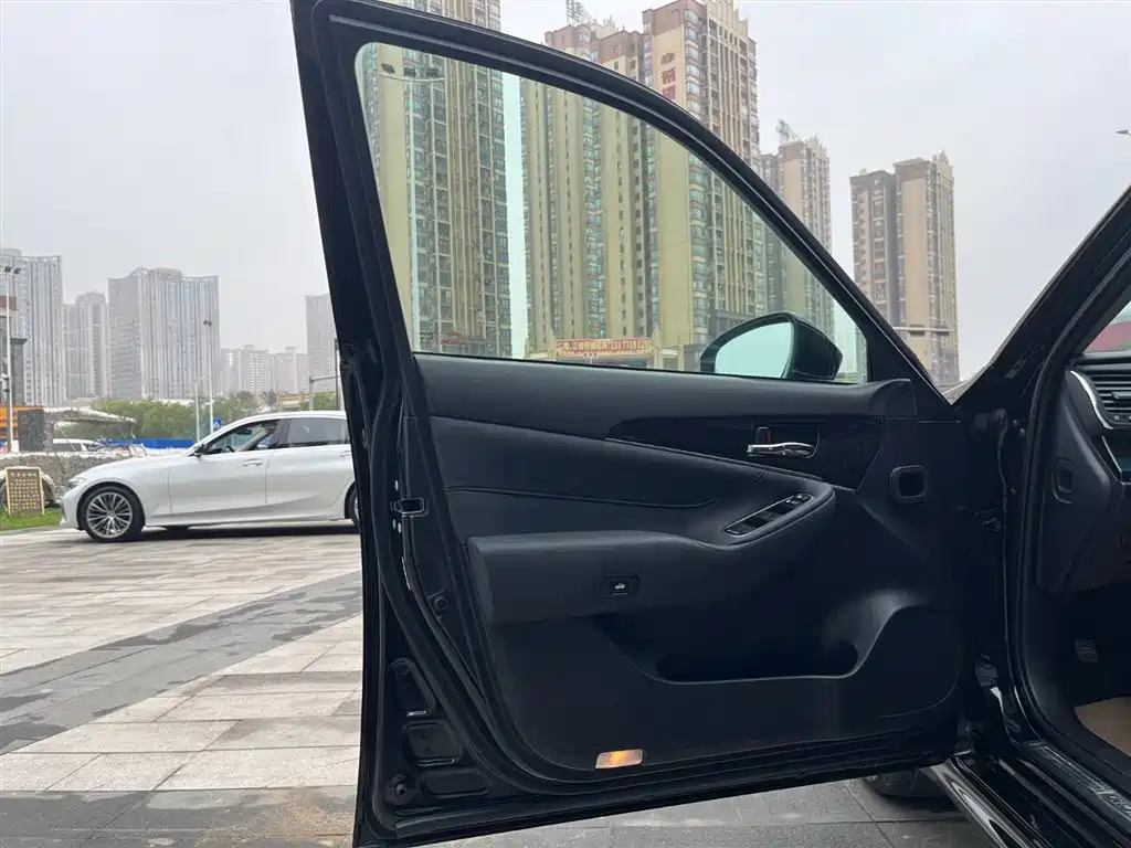 Toyota Crown 2015 2.5L Smart Edition фото 9