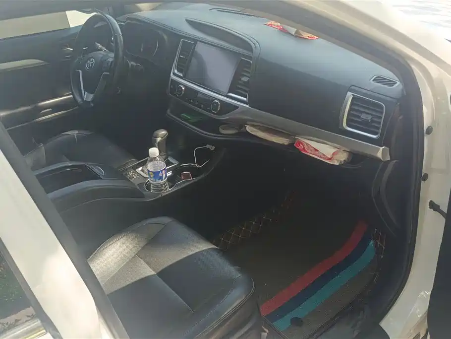 Toyota Highlander 2021 2.0T AWD Luxury 7-Seater фото 8