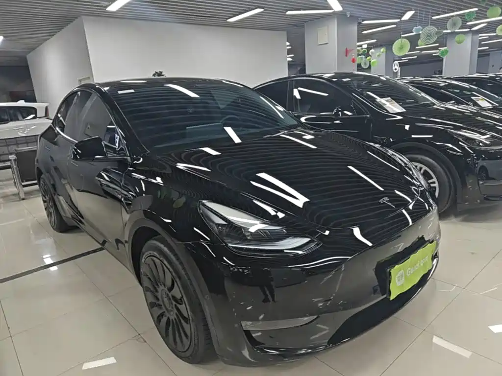 Фото 4 - Tesla Model Y