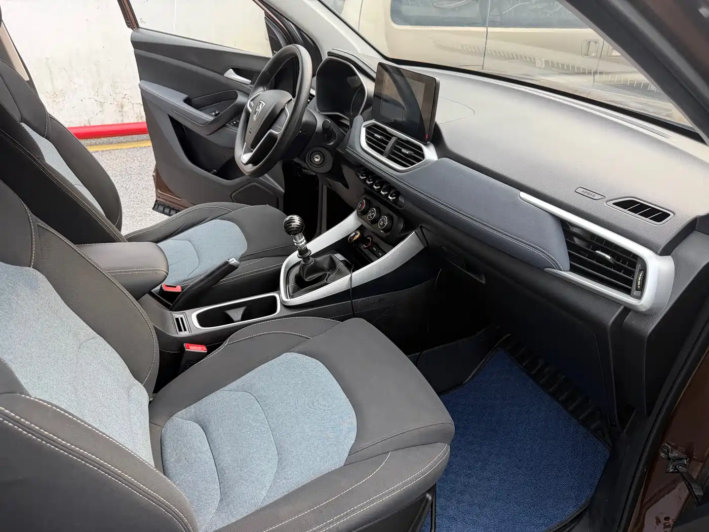 Baojun 530 2019 2019 1.5T Manual Elite Edition China VI