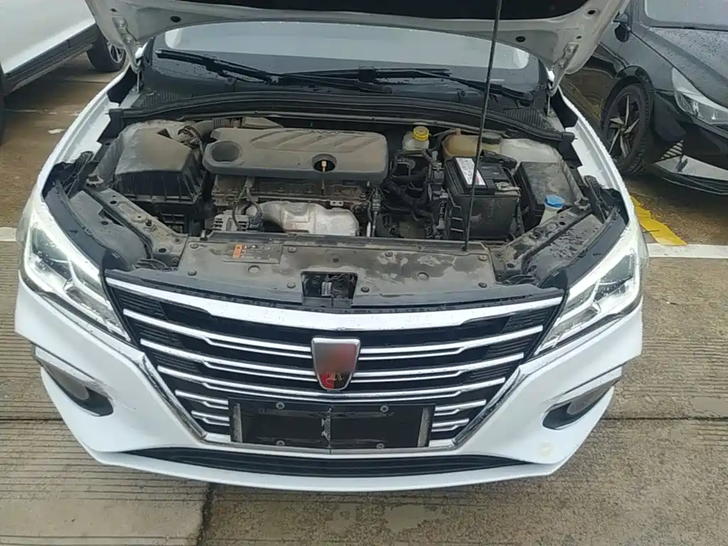Фото 20 - Roewe i5