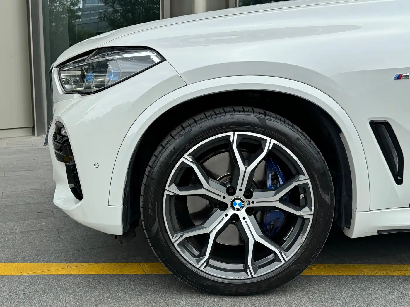 BMW X5 (Import) 2019 xDrive40i Exclusive M Sport Package фото 9