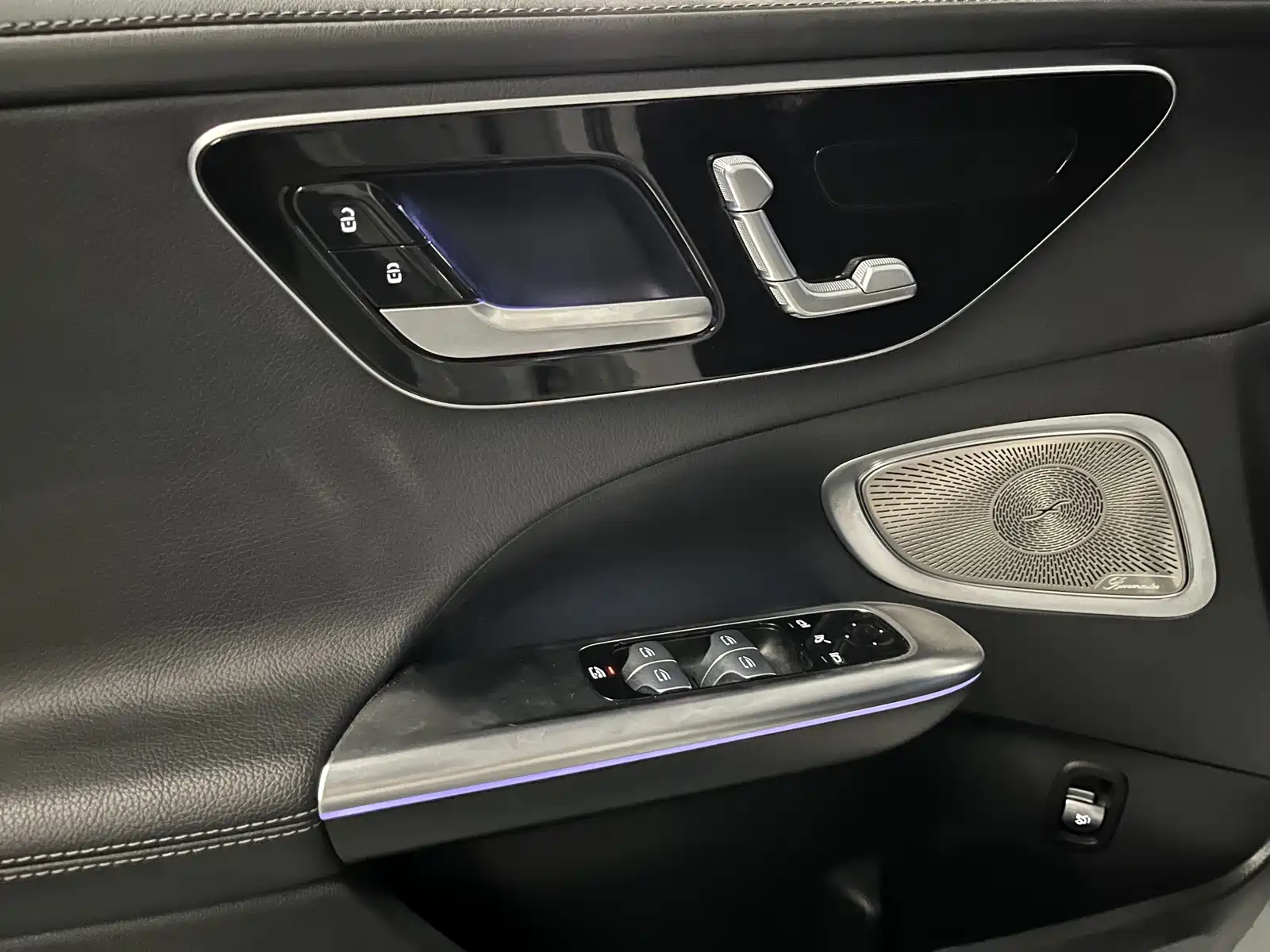 Фото 6 - Mercedes-Benz C-Class