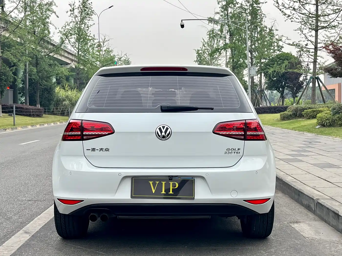 Volkswagen Golf 2017 230TSI Auto Comfort Millionth Anniversary Edition фото 5