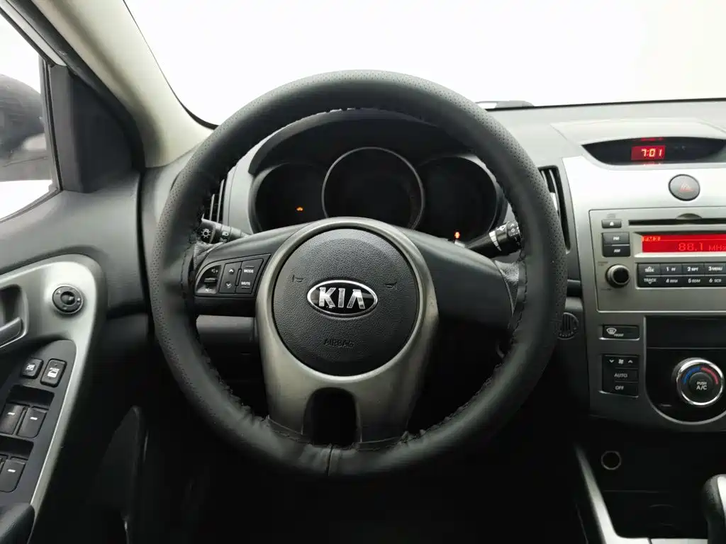 Kia Forte 2012 2012 1.6L AT Premium Commemorative Edition