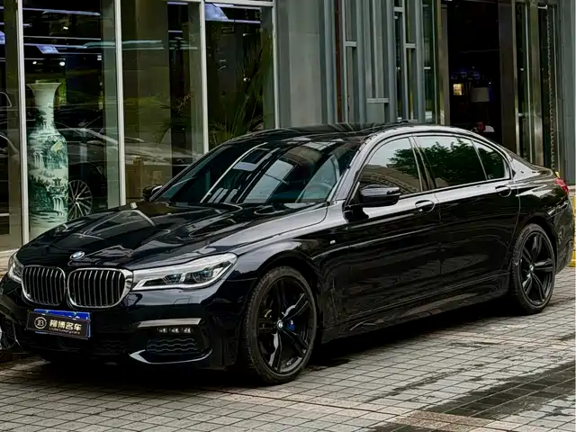 BMW 7 SERIES