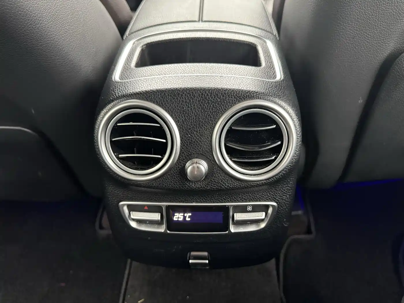Mercedes-Benz GLC 2021 GLC 300 L 4MATIC Sporty фото 8