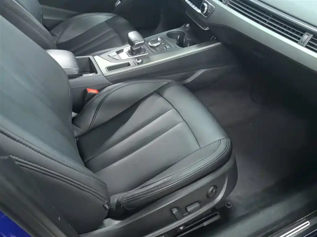 Audi A4L 2019 40 TFSI Progressive (China VI) фото 25