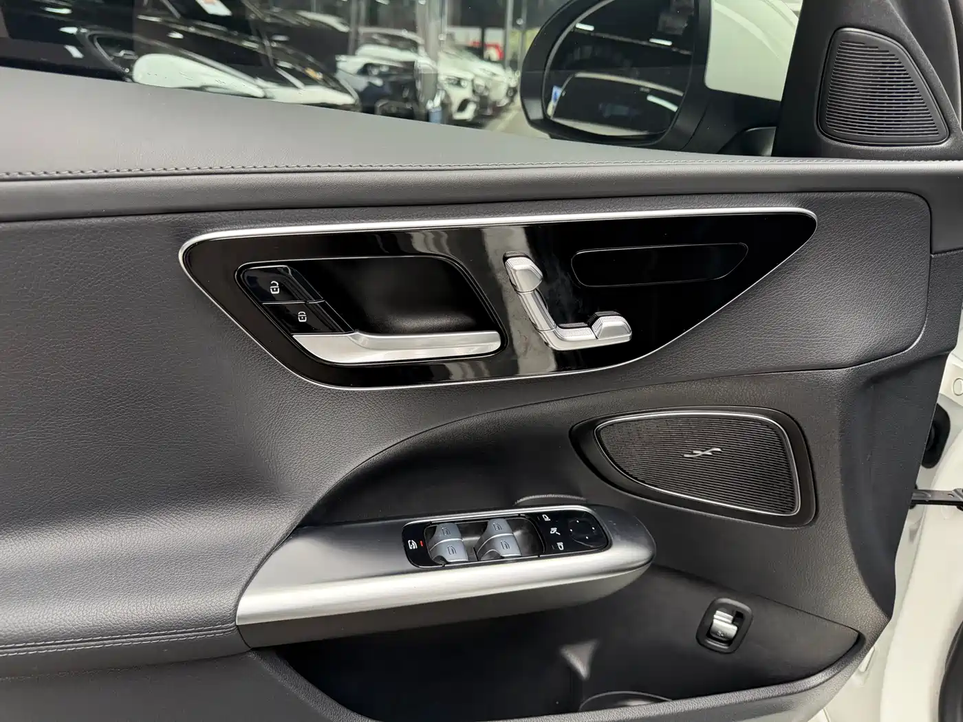 Mercedes-Benz C-Class 2024 Facelift C 200 L Sport фото 14