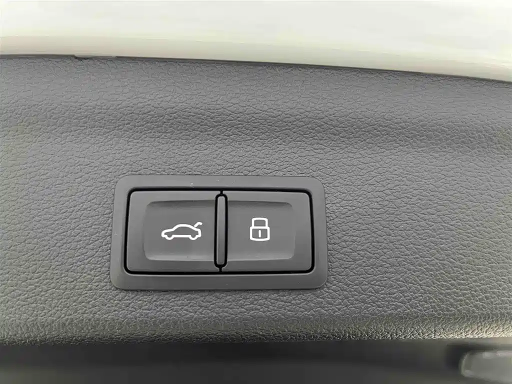 Audi Q3 2022 35 TFSI Fashion Dynamic фото 16
