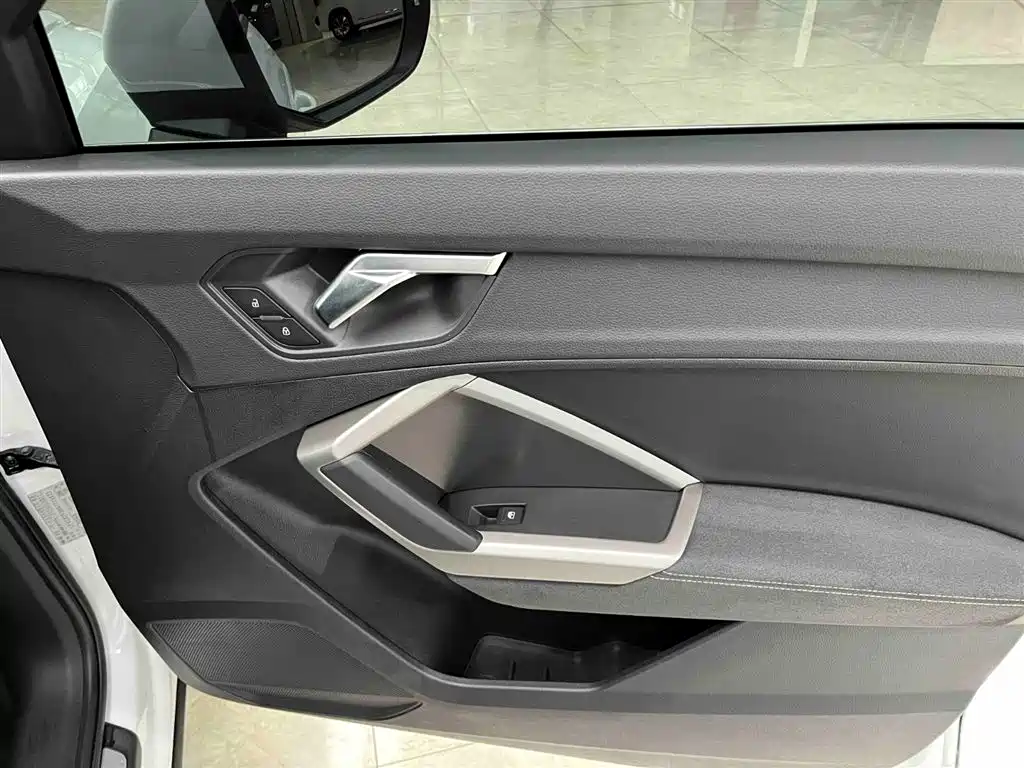 Audi Q3 2022 35 TFSI Fashion Dynamic фото 10