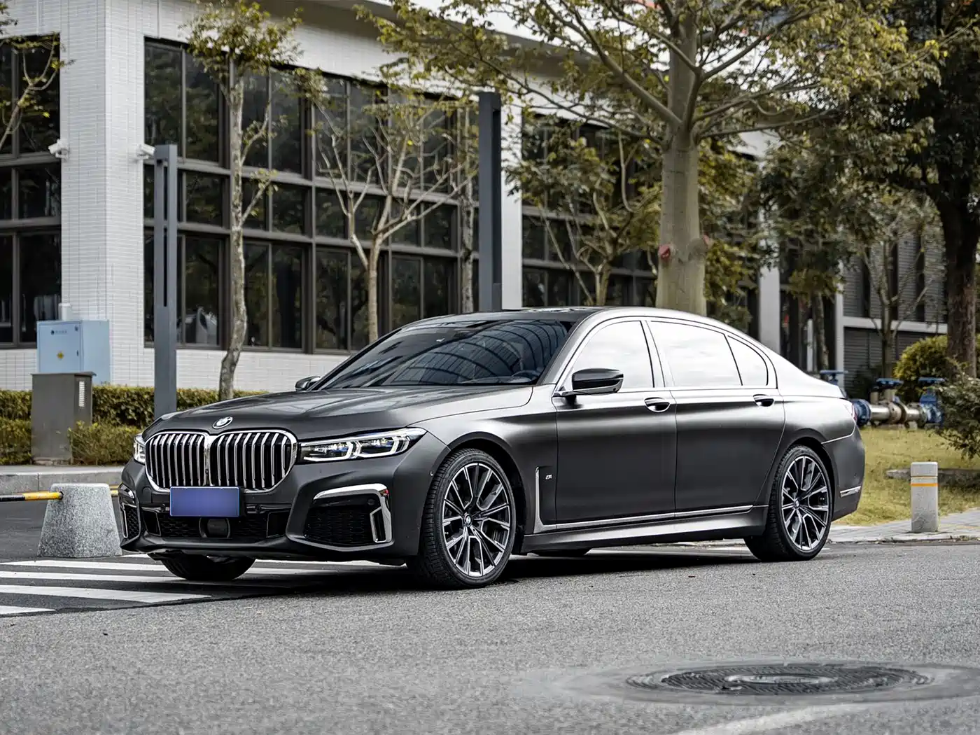 BMW 7 Series 2019 740Li xDrive Executive M Sport Package