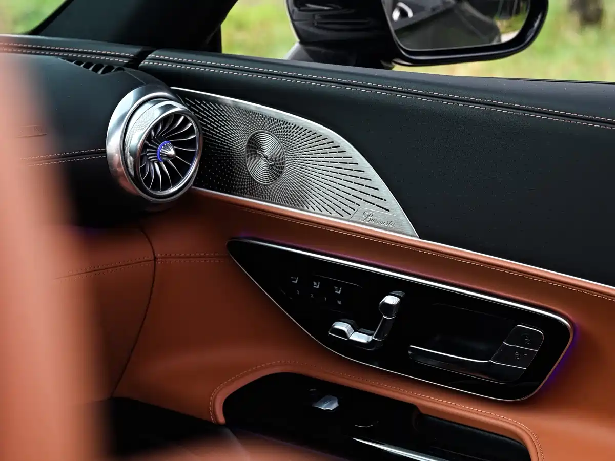 Mercedes-Benz SL-Class AMG 2024 2024 AMG SL 63 4MATIC+