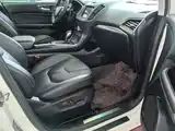 Фото 10 - Ford Edge