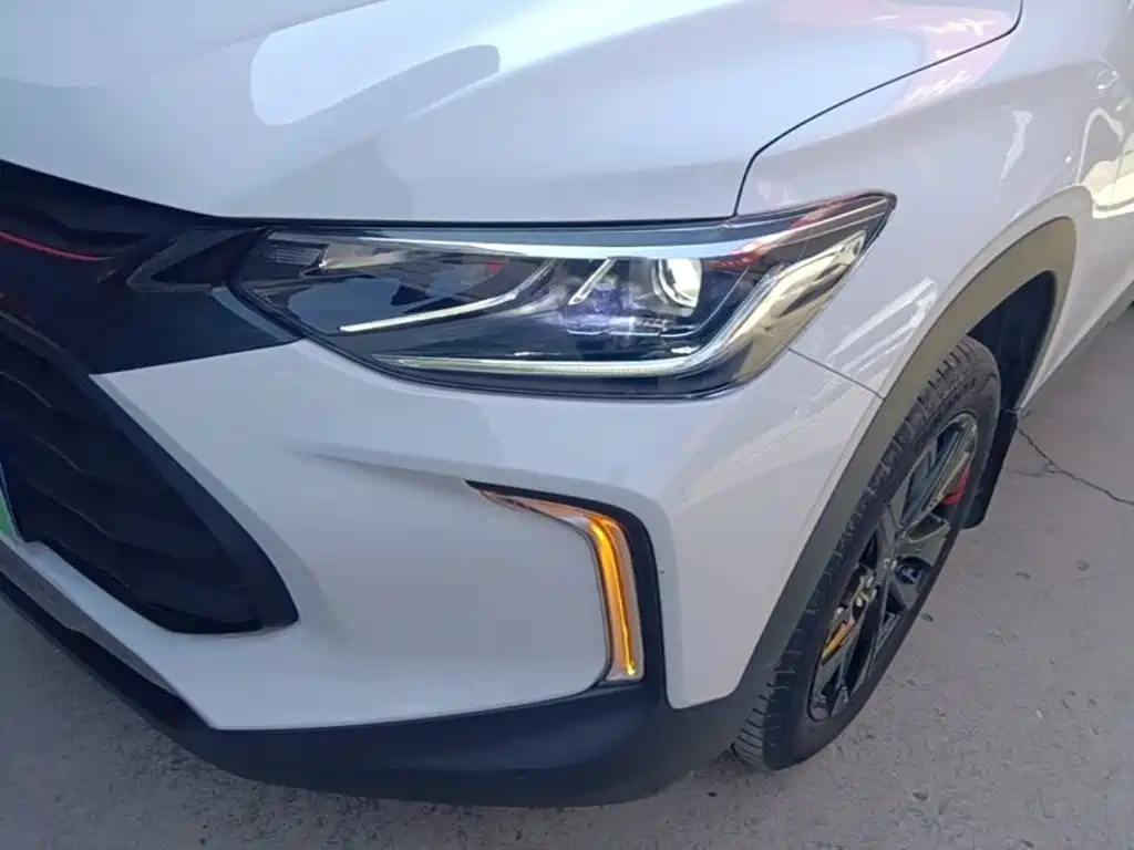 Chevrolet Trax 2020 2019 Redline 335T CVT Extreme Edition (China VI)