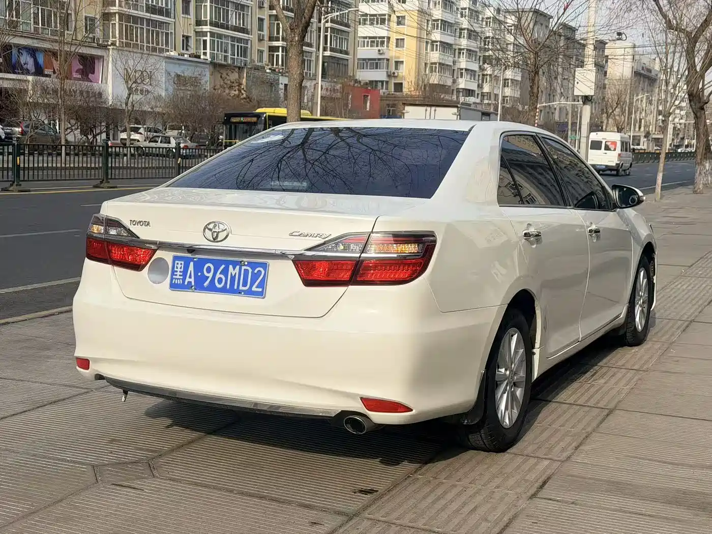Toyota Camry 2016 2.0G 10th Anniversary Luxury Edition фото 4