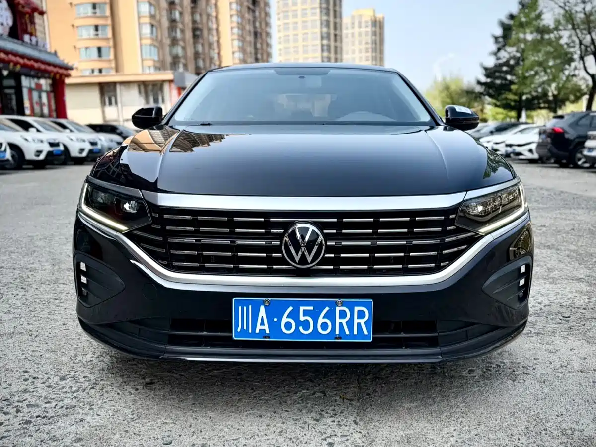 Volkswagen Passat 2022 280TSI Business Edition фото 2