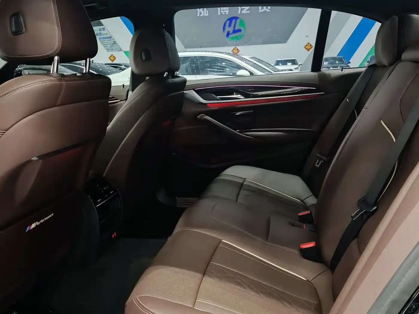 BMW 5 Series 2022 525Li M Sport Package фото 9
