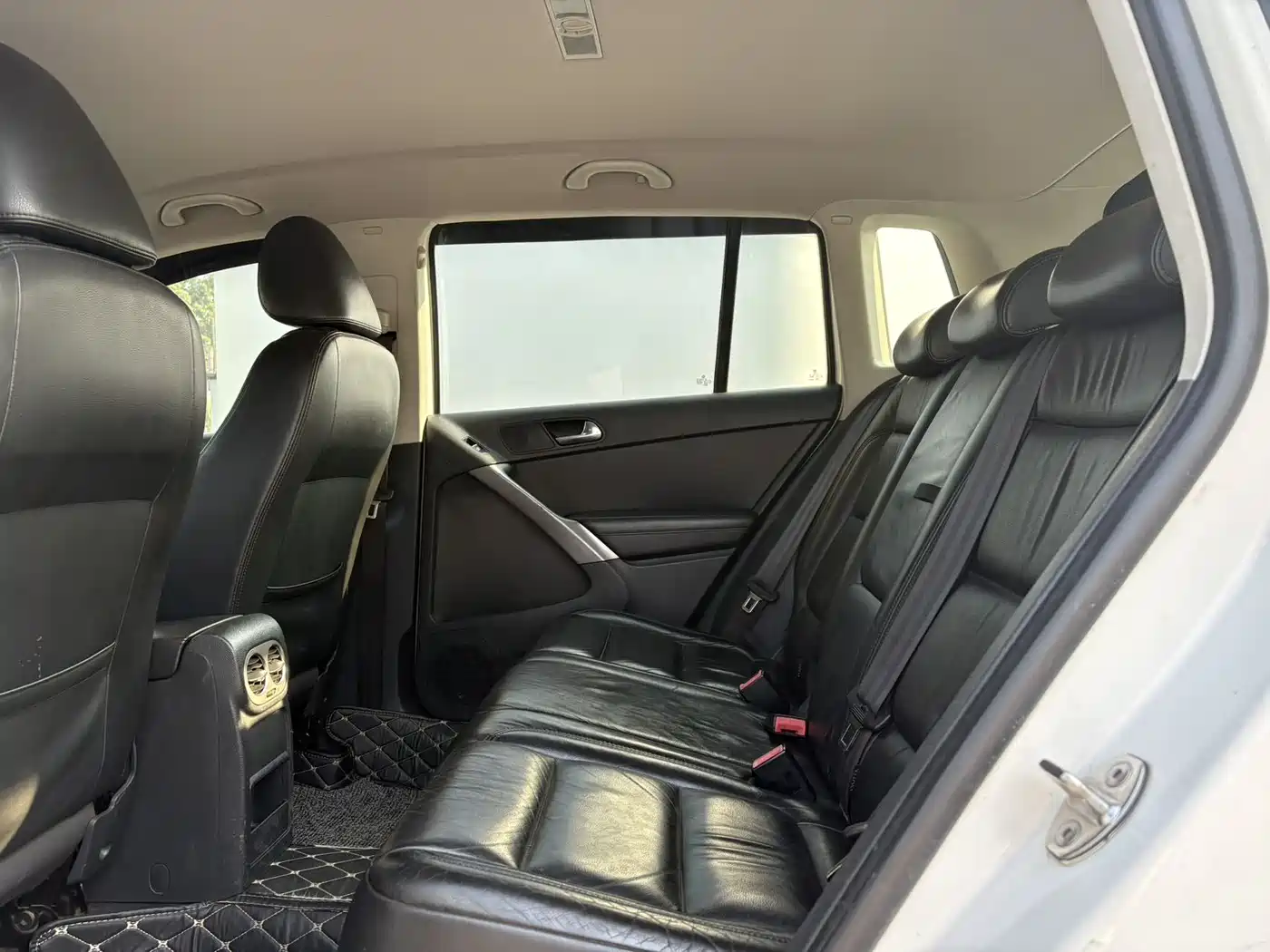 Volkswagen Tiguan 2012 1.8TSI Automatic 2WD Trend Edition фото 7