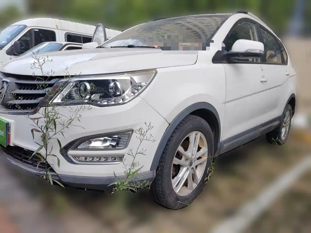 Baojun 560 2017 2016 1.8L Manual Comfort