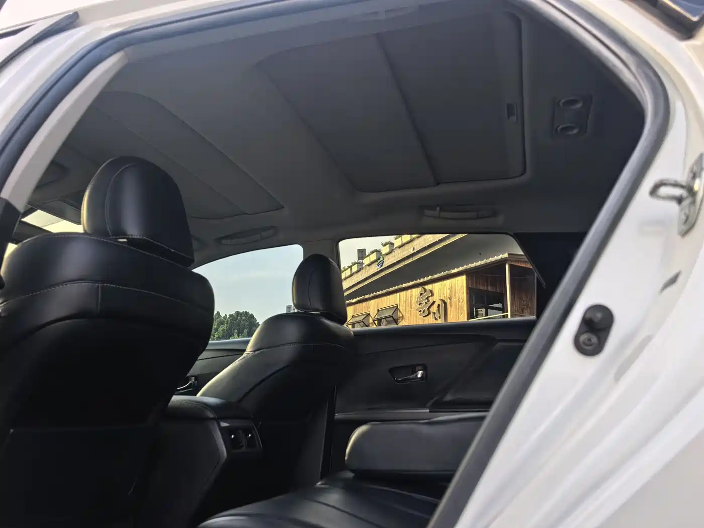 Toyota Venza (Import) 2013 2.7L 2WD Luxury Edition фото 9