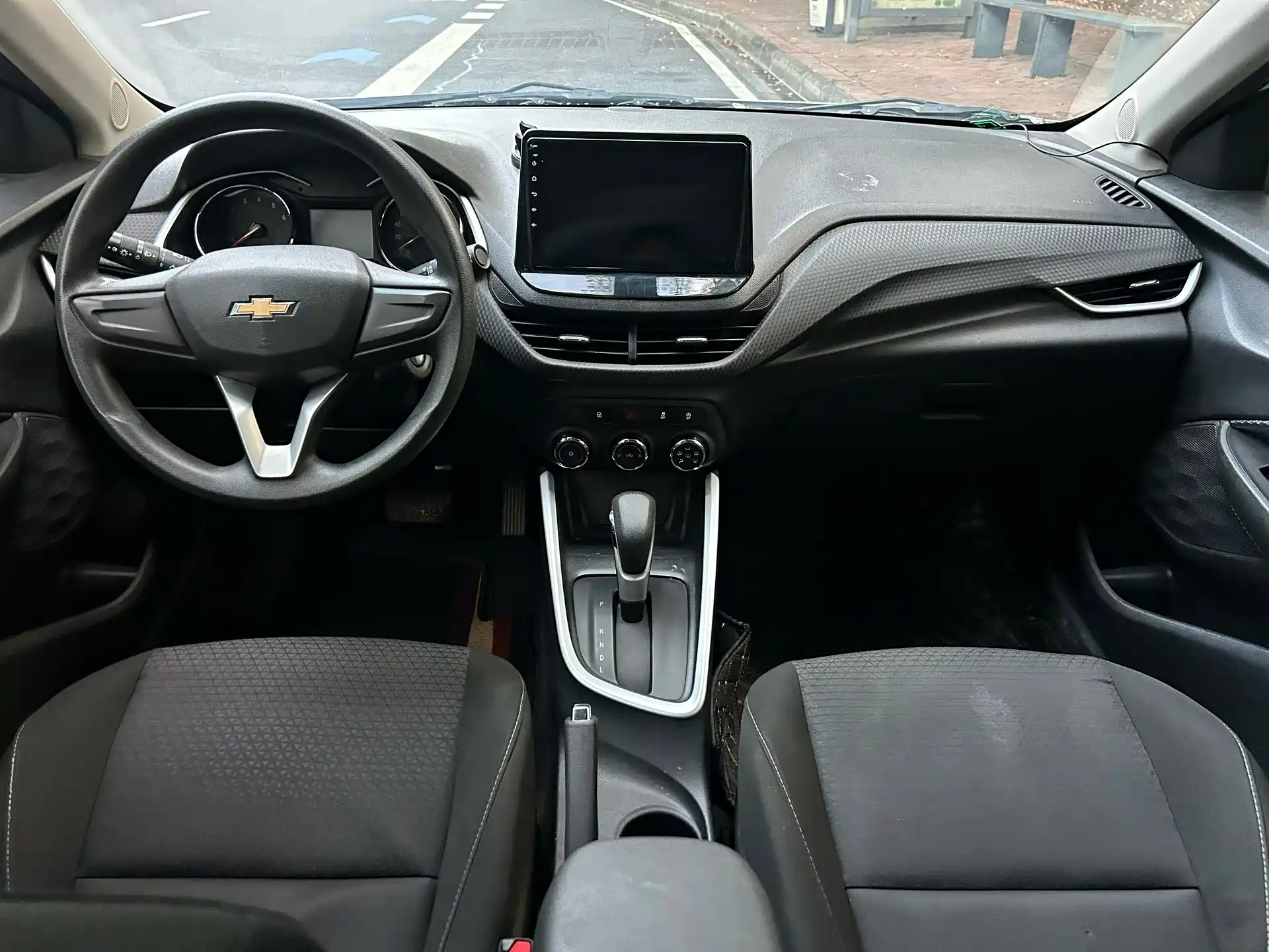 Photo 6 - Chevrolet Cavalier