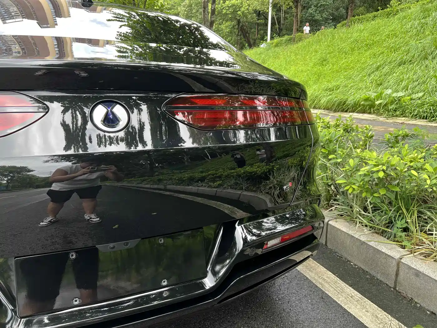 Denza Z9 2024 Model 1100km AWD Pro Edition фото 6